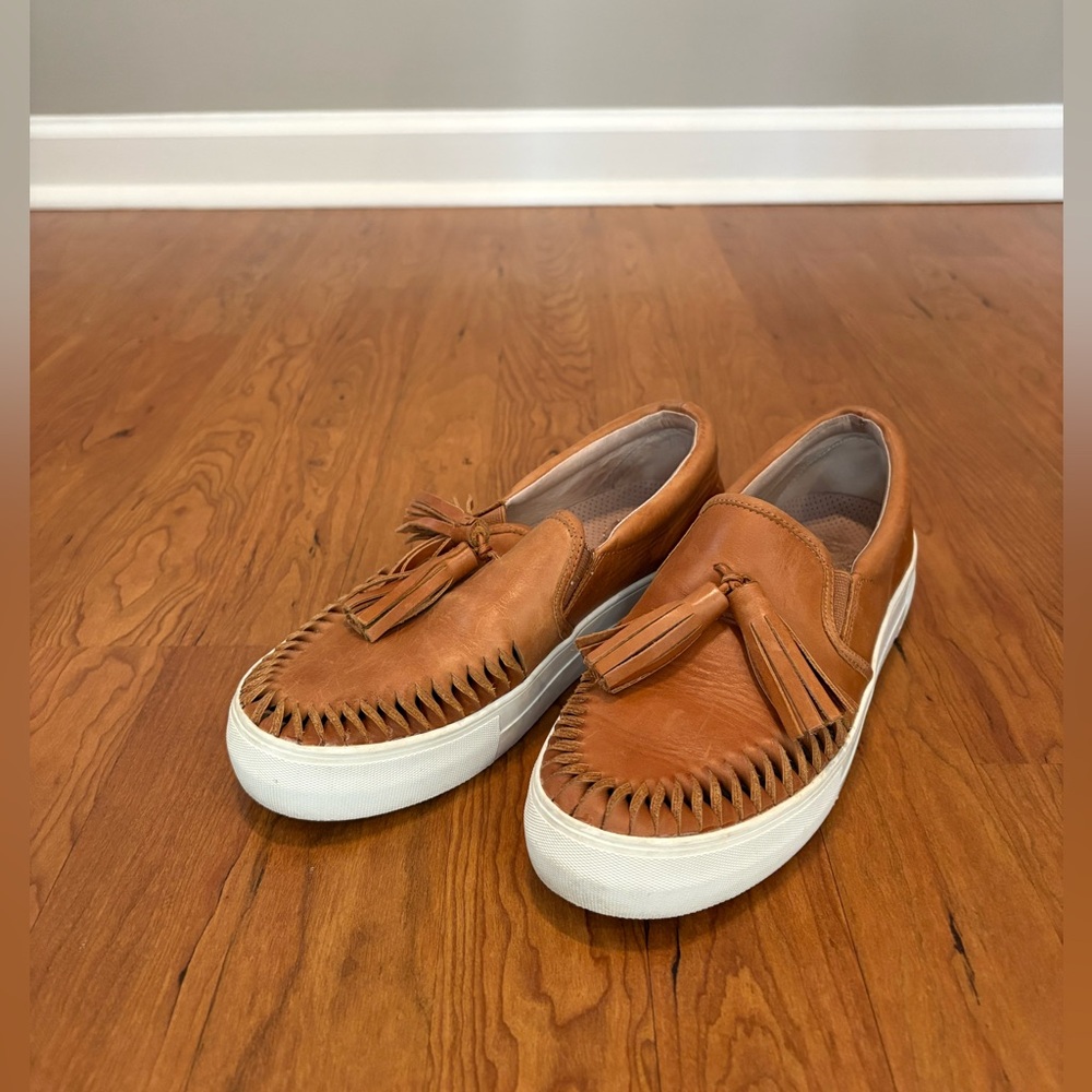 Vince Camuto Kayleena Tassle Slip On Shoes Sz 6.5